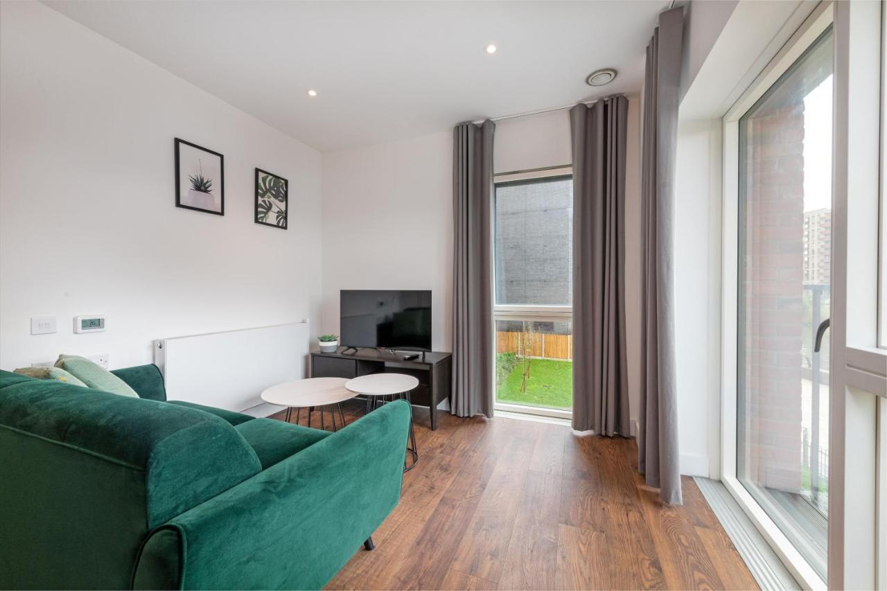 Stayo Apartments Barking Wharf London Bagian luar foto